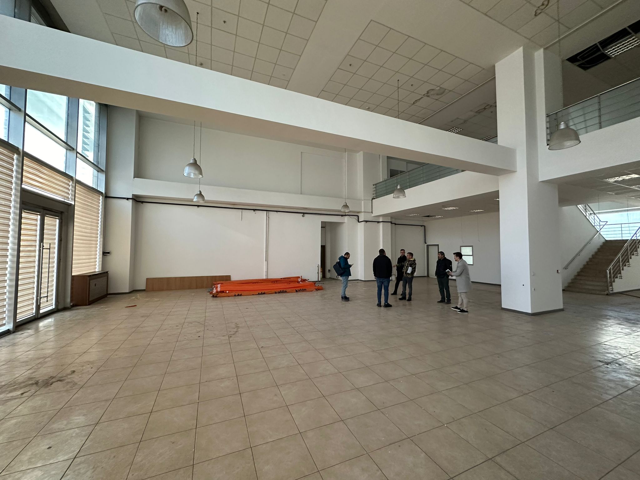 Zerzevan Restoran iç mekân tasarımı öncesi mevcut durum 3